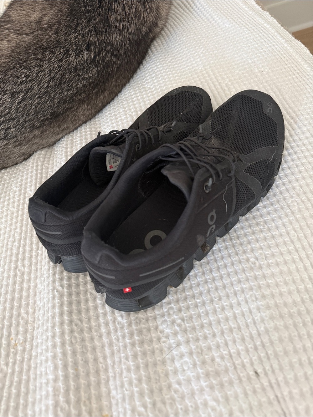 On Running Black Women's Cloudtrail Athletic Shoes